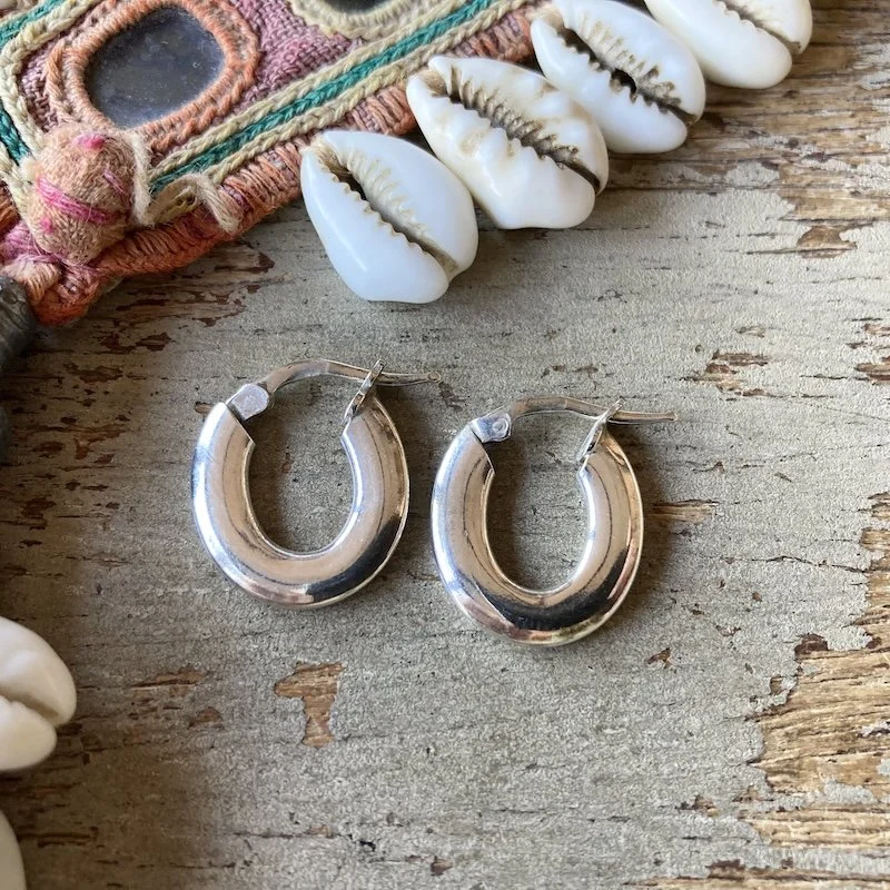 vintage sterling silver oval hoops 1.jpeg