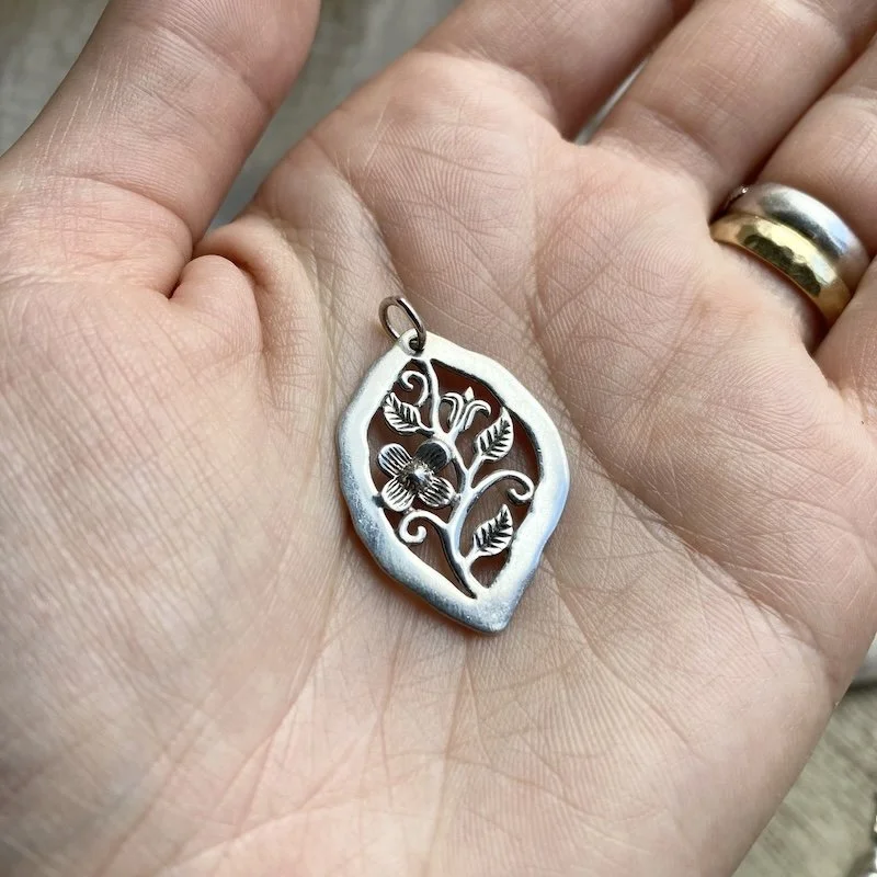 Pretty Vintage Sterling Silver Floral Pendant