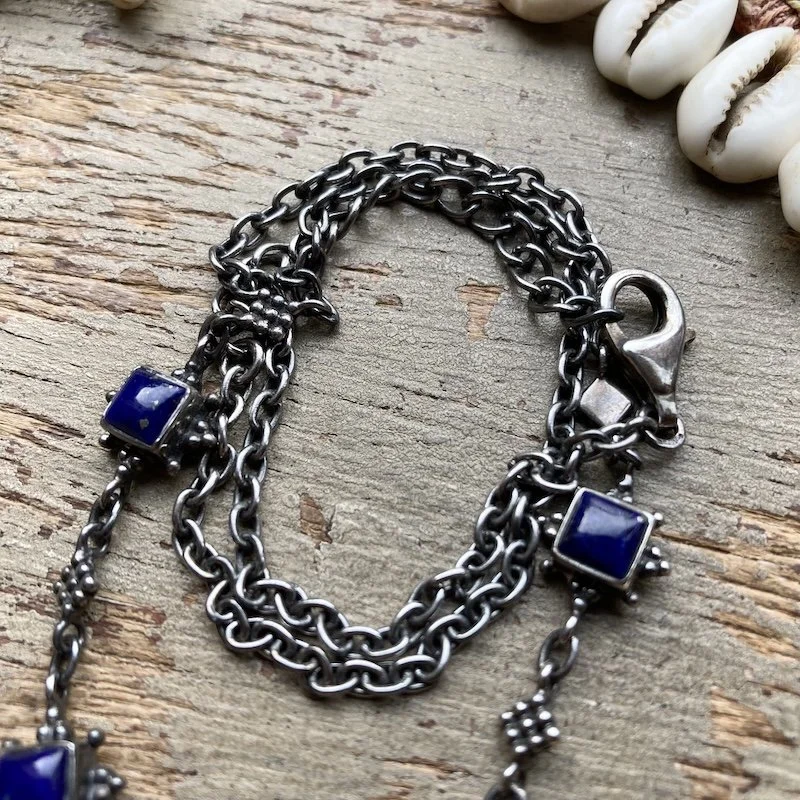 Indian sterling silver and lapis lazuli necklace 5.jpeg