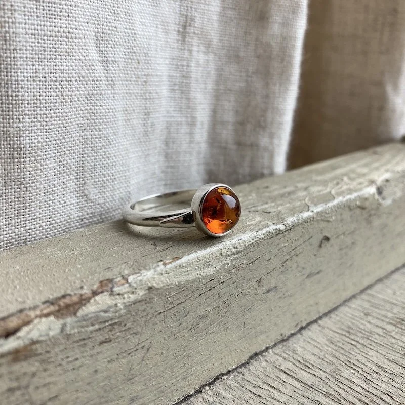 vintage simple sterling silver amber ring 3.jpeg