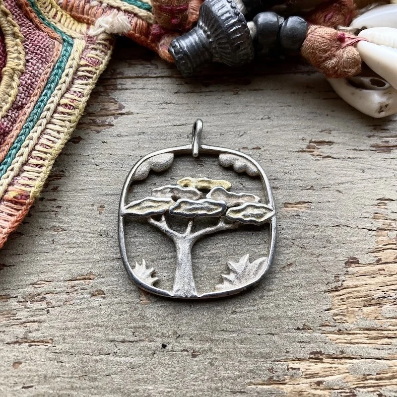 vintage sterling silver tree pendant 1.jpeg