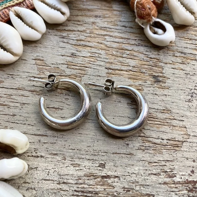 simple vintage sterling silver hoops 1.jpeg
