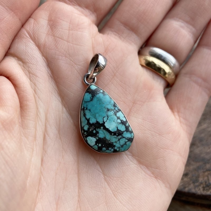 vintage sterling silver and turquoise pendant 3.jpeg