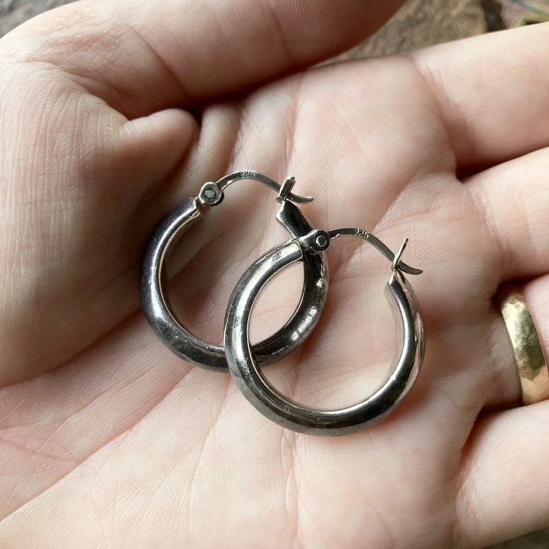vintage simple sterling silver hoops 3.jpeg