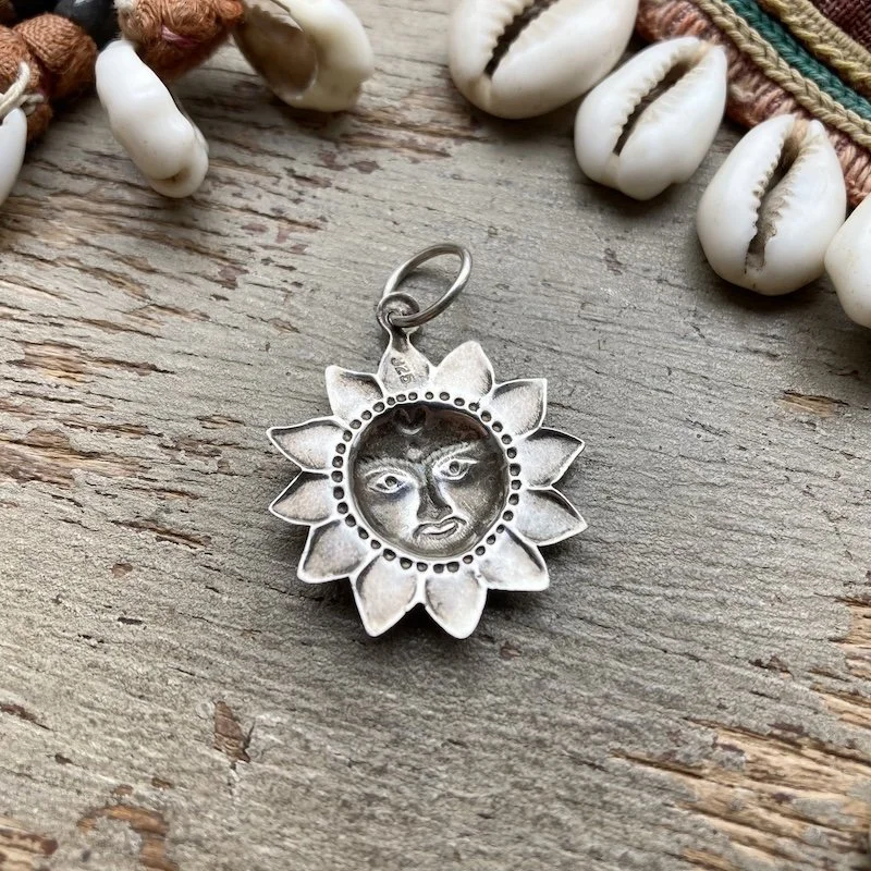 vintage sterling silver sun pendant 2.jpeg