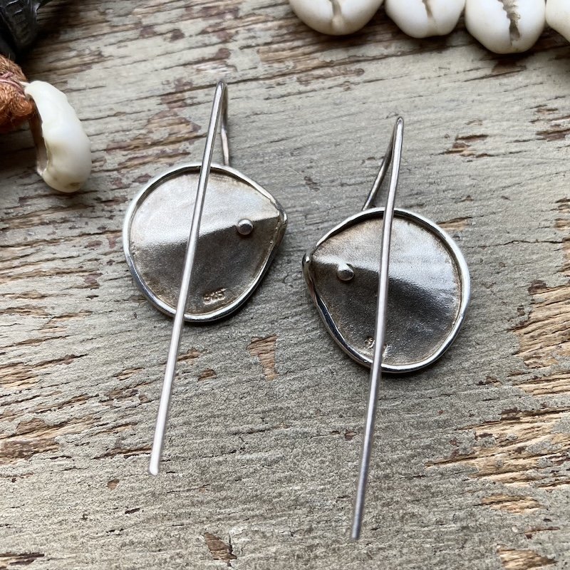 vintage modernist solid silver textured earrings 2.jpeg