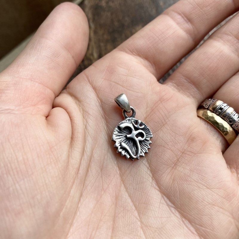 Little Vintage Sterling Silver Om Lilypad Pendant