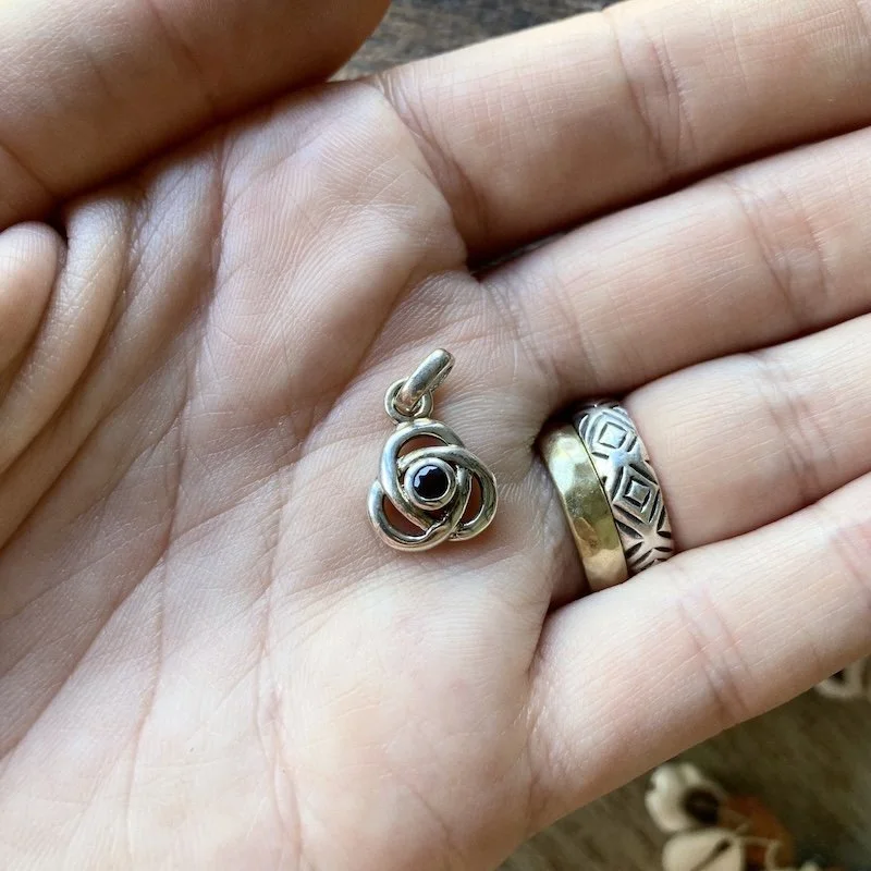 sterling silver celtic garnet pendant 3.jpeg