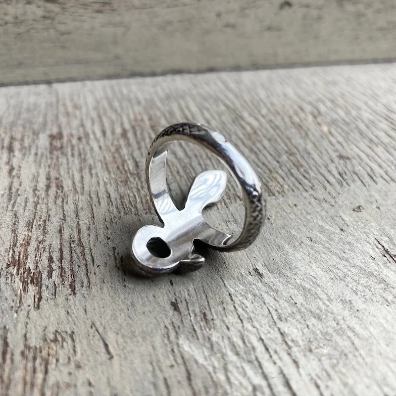 vintage solid silver snake ring 3.jpeg