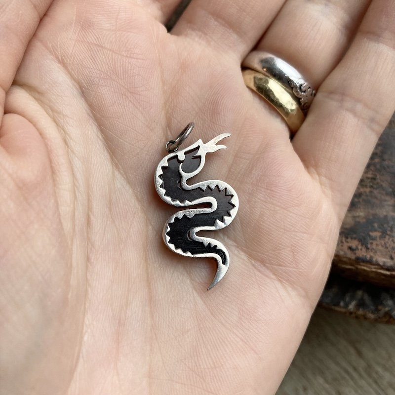 vintage sterling silver snake pendant 3.jpeg