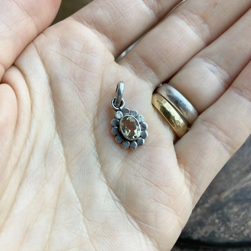 vintage sterling silver citrine pendant 2.jpeg