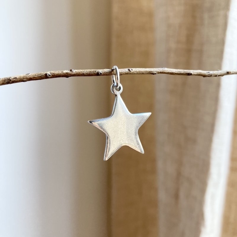 vintage sterling silver star pendant 4.jpeg