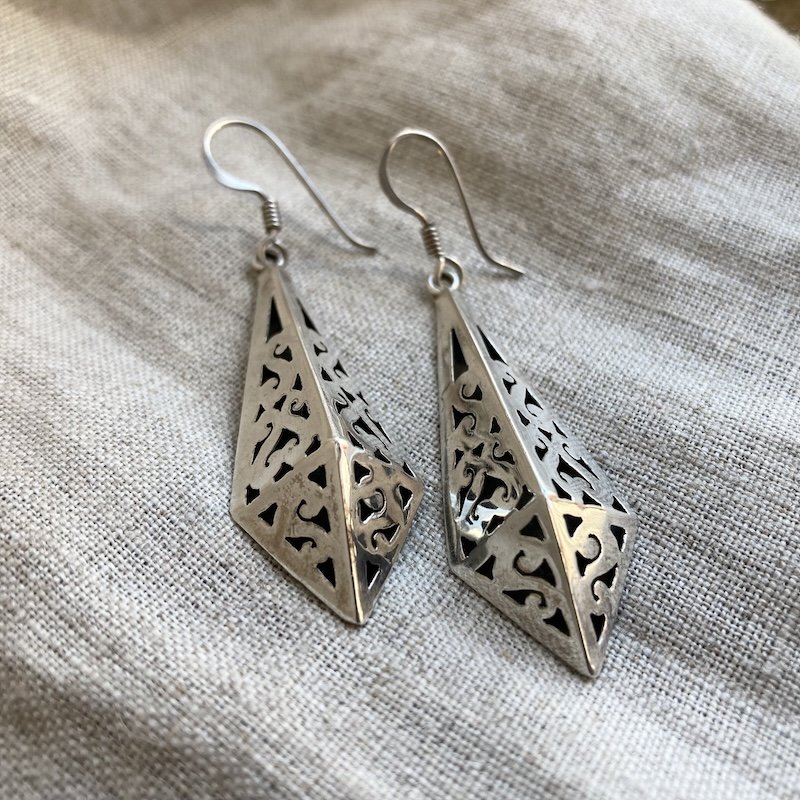Lovely Vintage Mexican Sterling Silver Openwork Earrings