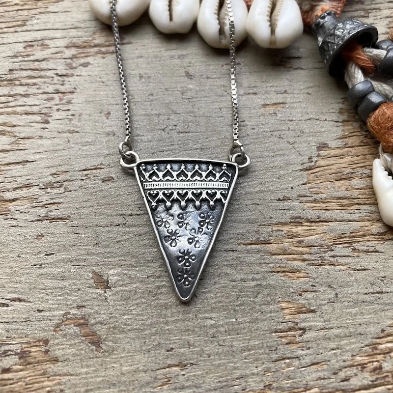 handmade ornate sterling silver necklace 1.jpeg