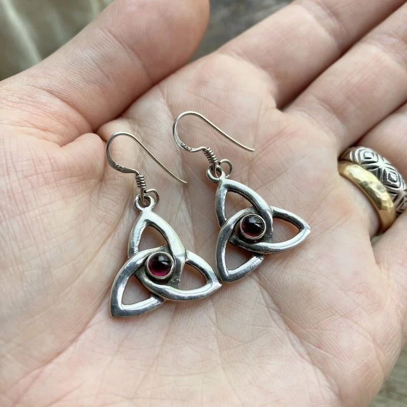 vintage sterling silver Trinity knot earrings 4.jpeg