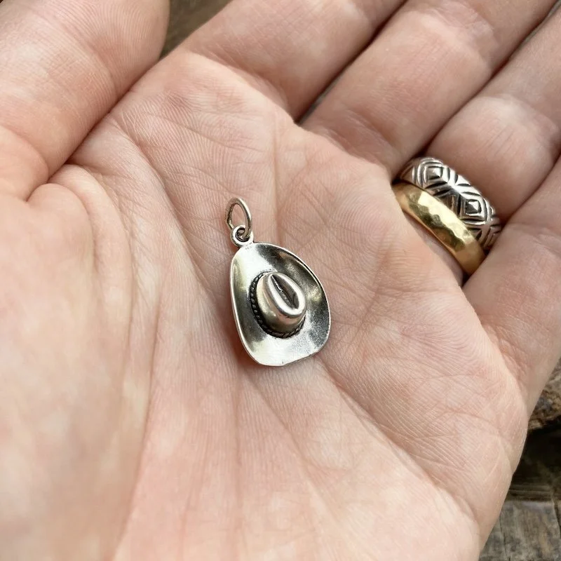 sterling silver cowboy hat pendant 3.jpeg