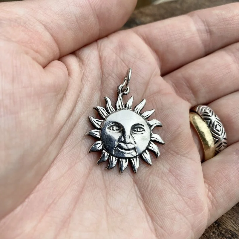 vintage sterling silver celesial sun pendant 3.jpeg