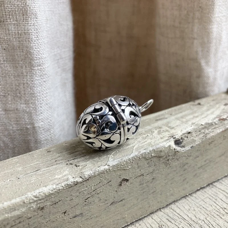 sterling silver openwork locket pendant 3.jpeg