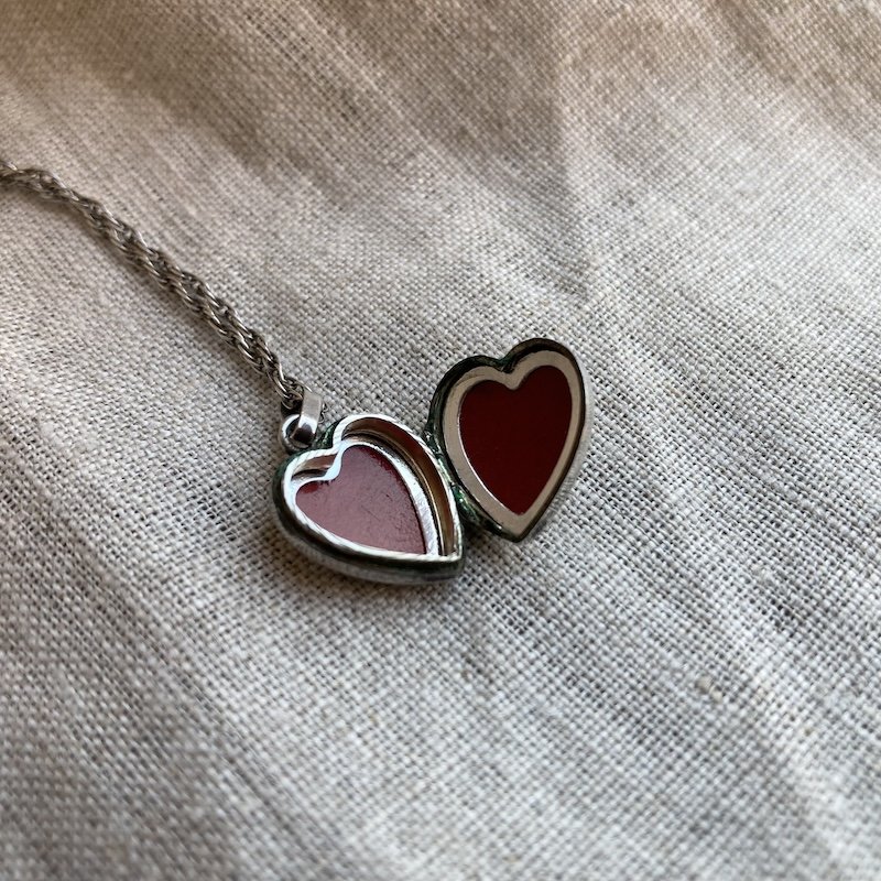 Pretty Vintage Sterling Silver Heart Locket Necklace