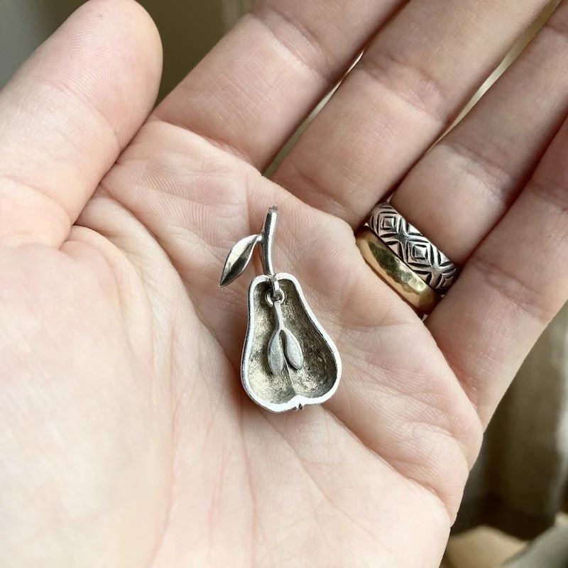 vintage sterling silver pear pendant 3.jpeg