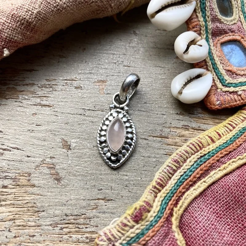sterling silver rose quartz pendant 1.jpeg