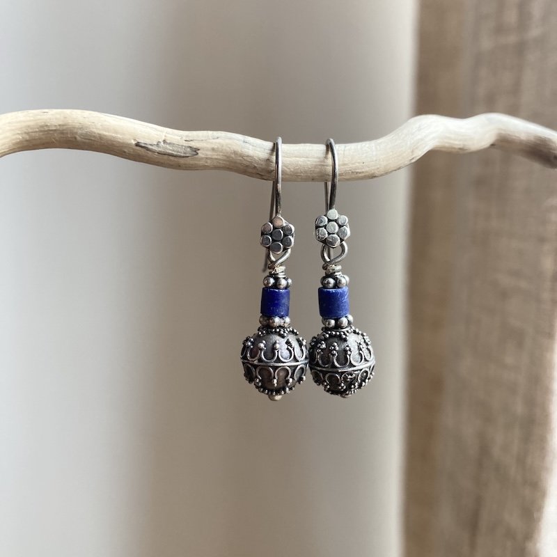Cute Vintage Sterling Silver Balinese Earrings