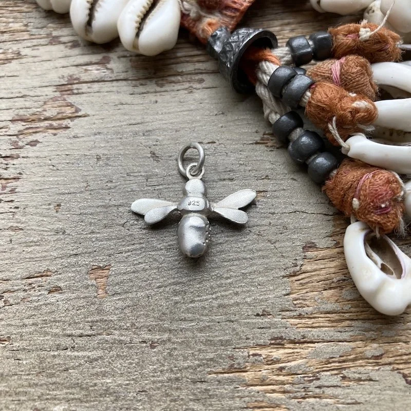 sterling silver bee pendant 2.jpeg