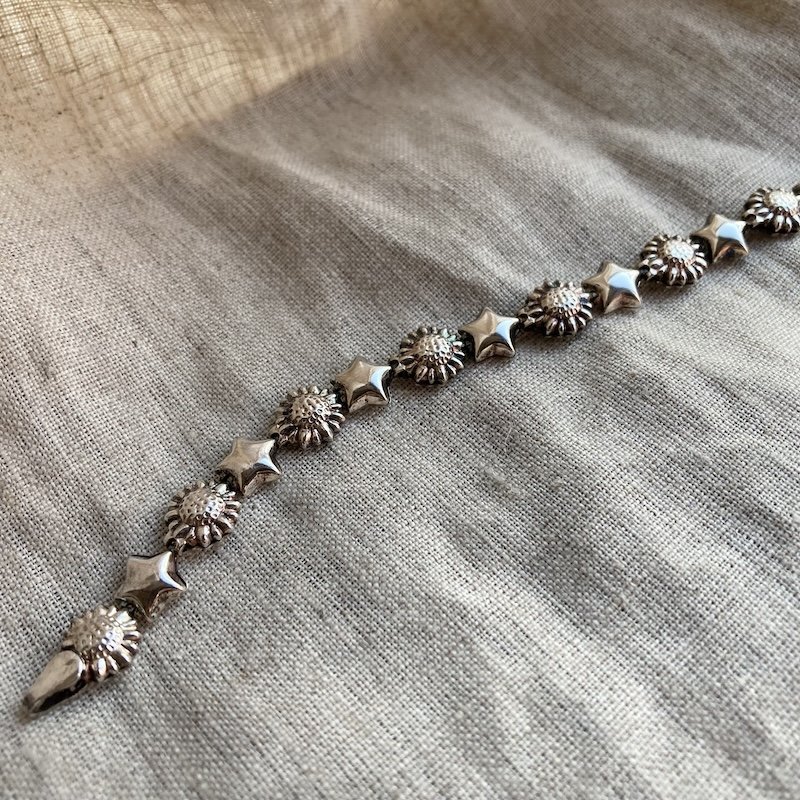 Pretty Vintage Sterling Silver Flower and Star Bracelet