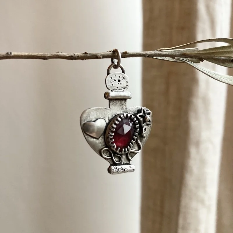 magical sterling silver potion bottle pendant  4.jpeg