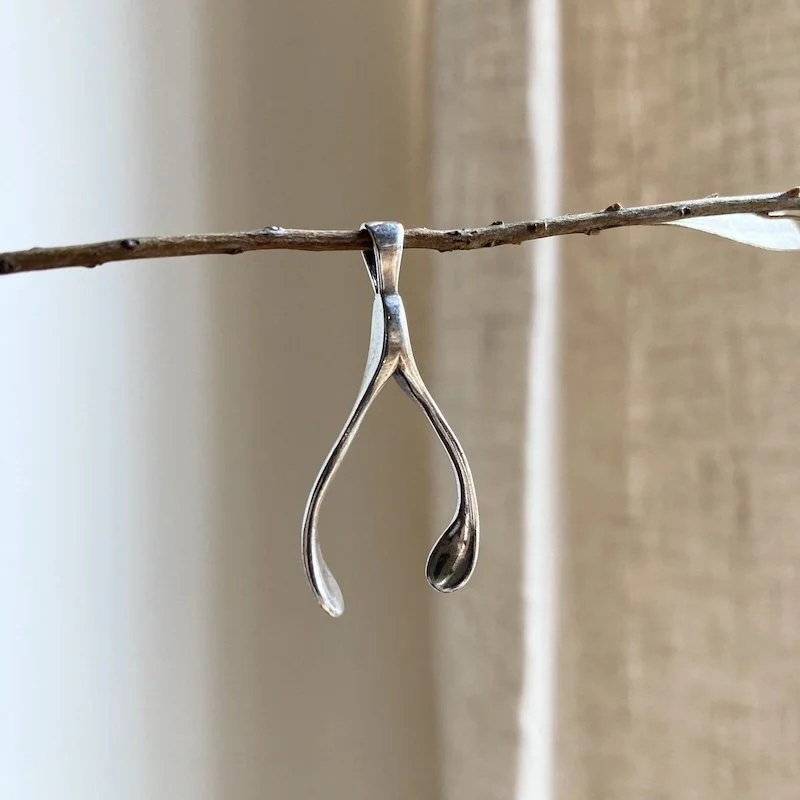 vintage sterling silver wishbone pendant 5.jpeg