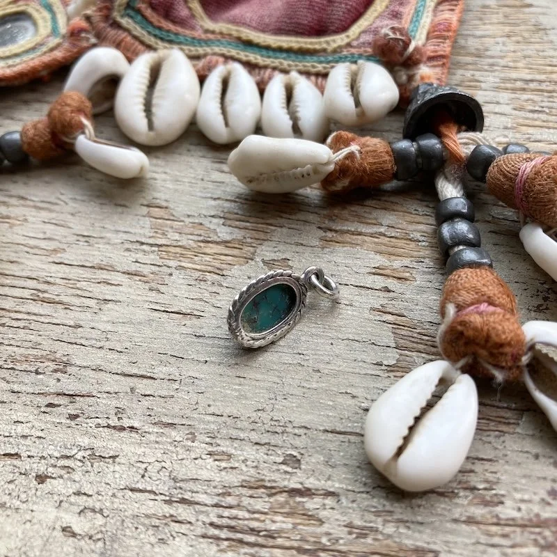 cute little vintage sterling silver turquoise pendant 3.jpeg