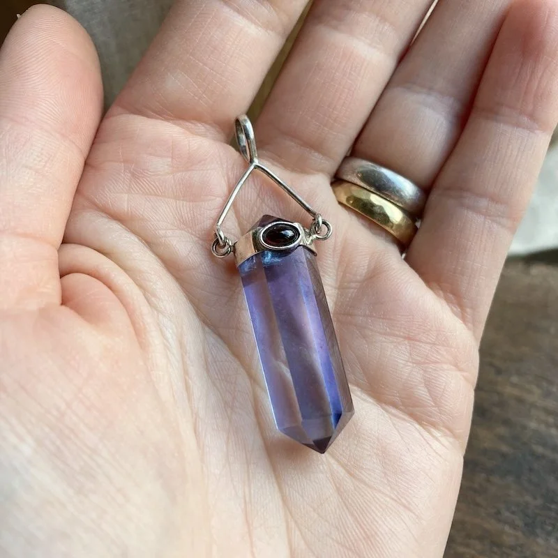 vintage sterling silver crystal point pendant 3.jpeg