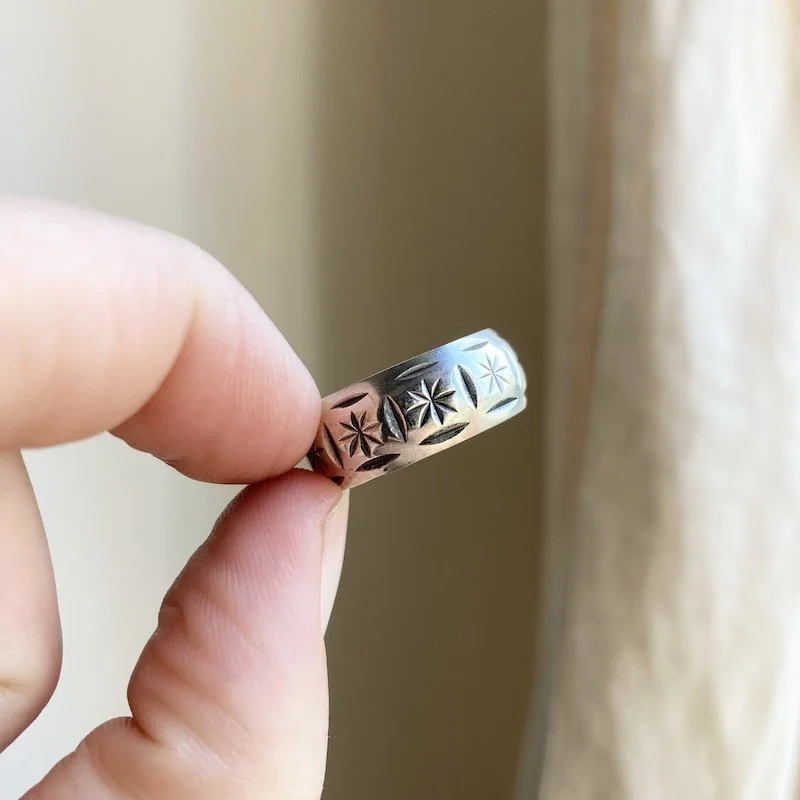 vintage sterling silver engraved sunburst ring 4.jpeg