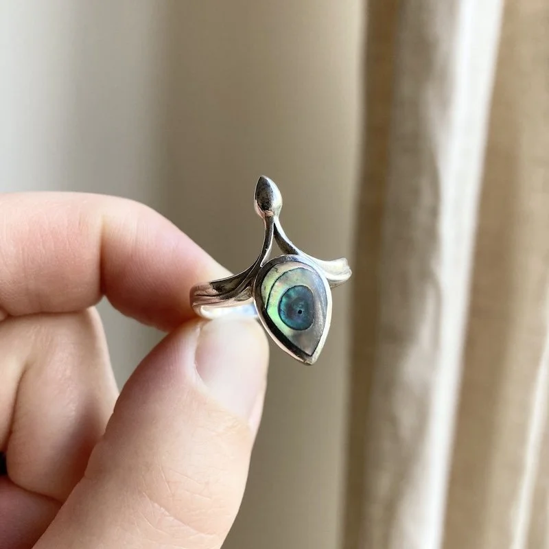 vintage sterling silver and abalone shell ring 1.jpeg
