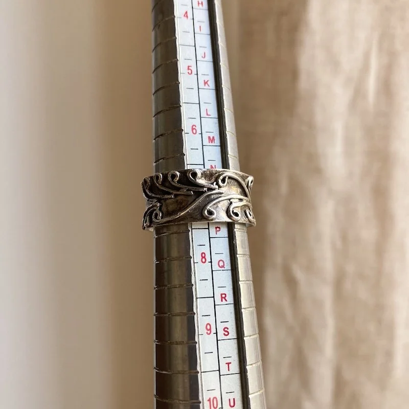 vintage ornate sterling silver band ring 5.jpeg