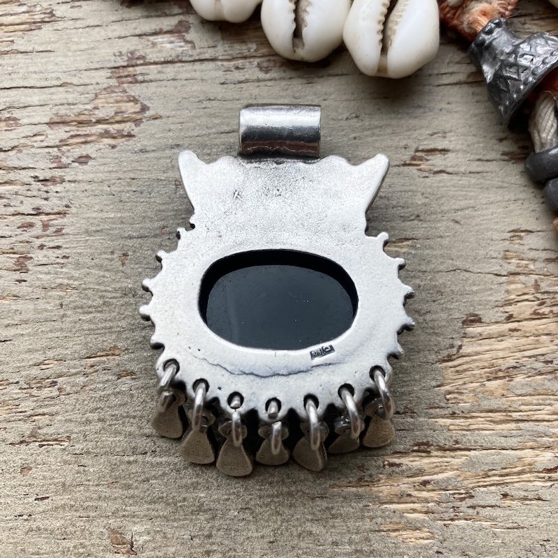 Lovely Vintage Ornate Sterling Silver Agate Pendant
