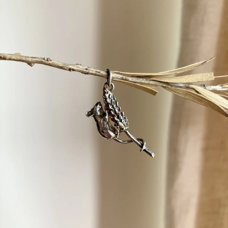 vintage sterling silver mouse charm : pendant 1.jpeg