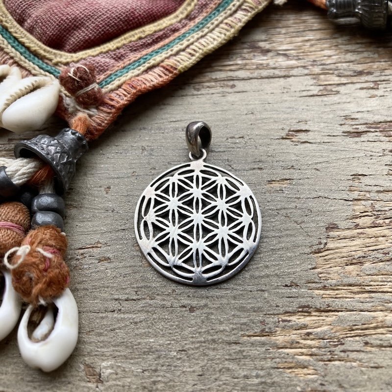 Lovely Sterling Silver Flower of Life Pendant