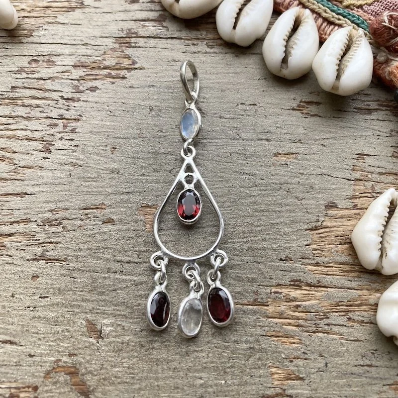 sterling silver dreamy crystal pendant 1.jpeg