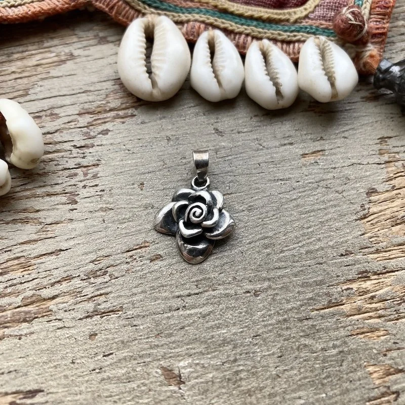 sterling silver rose pendant 1.jpeg