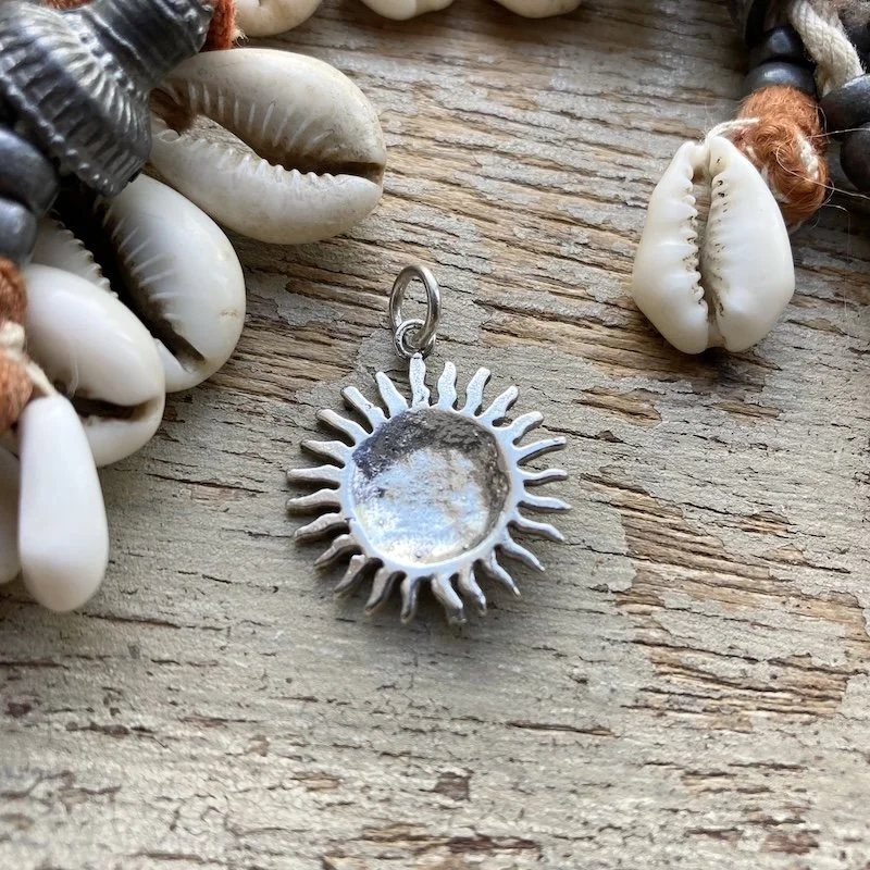 vintage Indian sterling silver sun pendant 3.jpeg