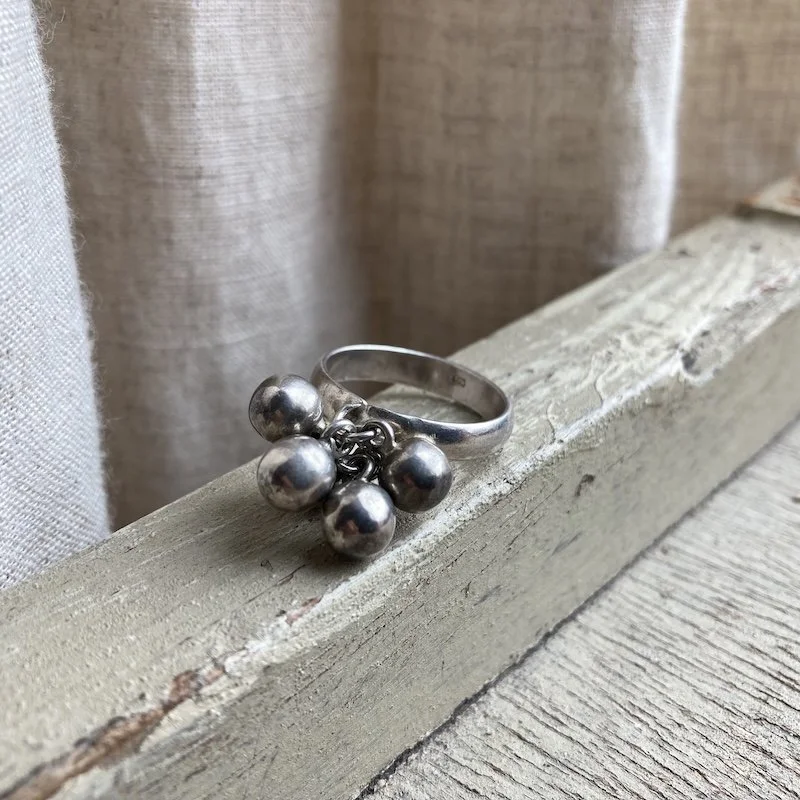 vintage sterling silver beaded ring 1.jpeg