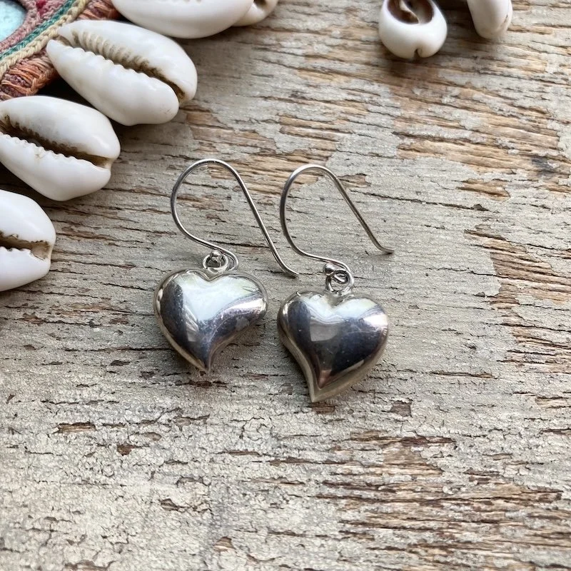 vintage sterling silver puffy heart earrings 1.jpeg