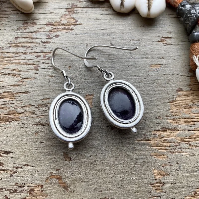 vintage simple sterling silver amethyst earrings  3.jpeg