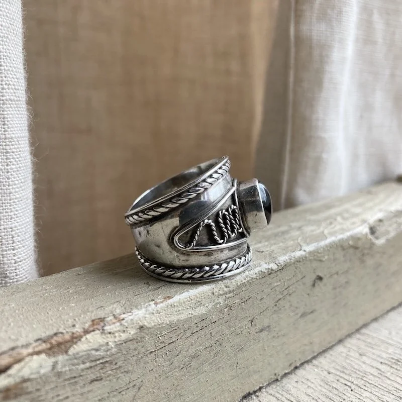 vintage Balinese sterling silver and garnet ring 2.jpeg