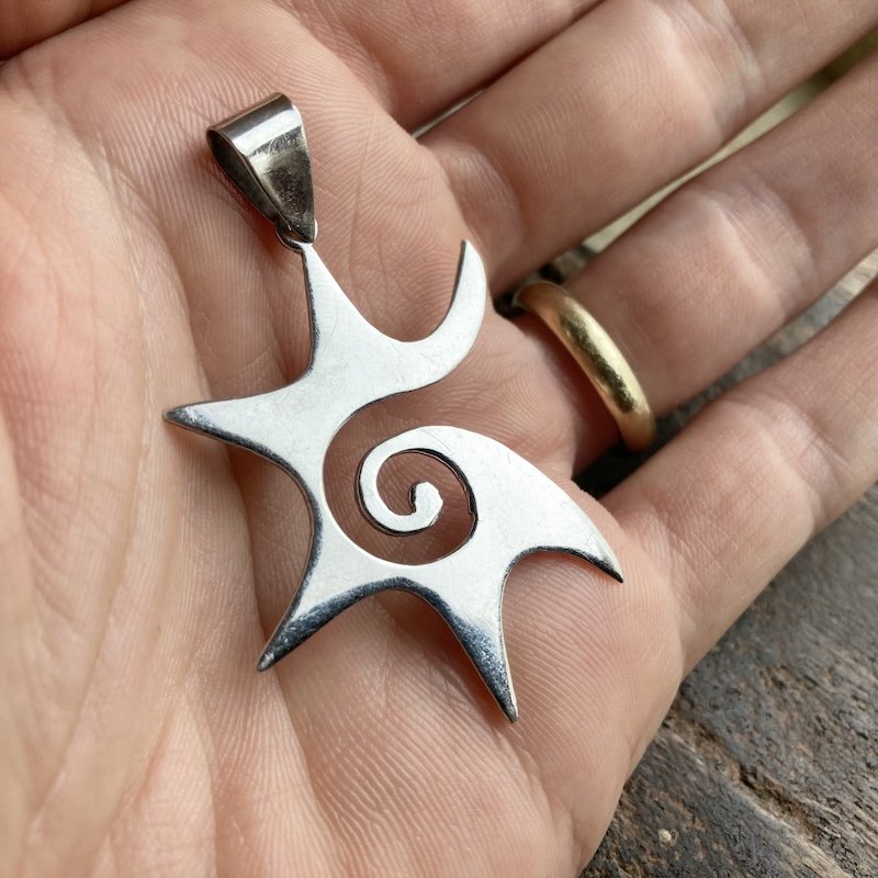 vintage sterling silver spiral sunburst pendant 4.jpeg