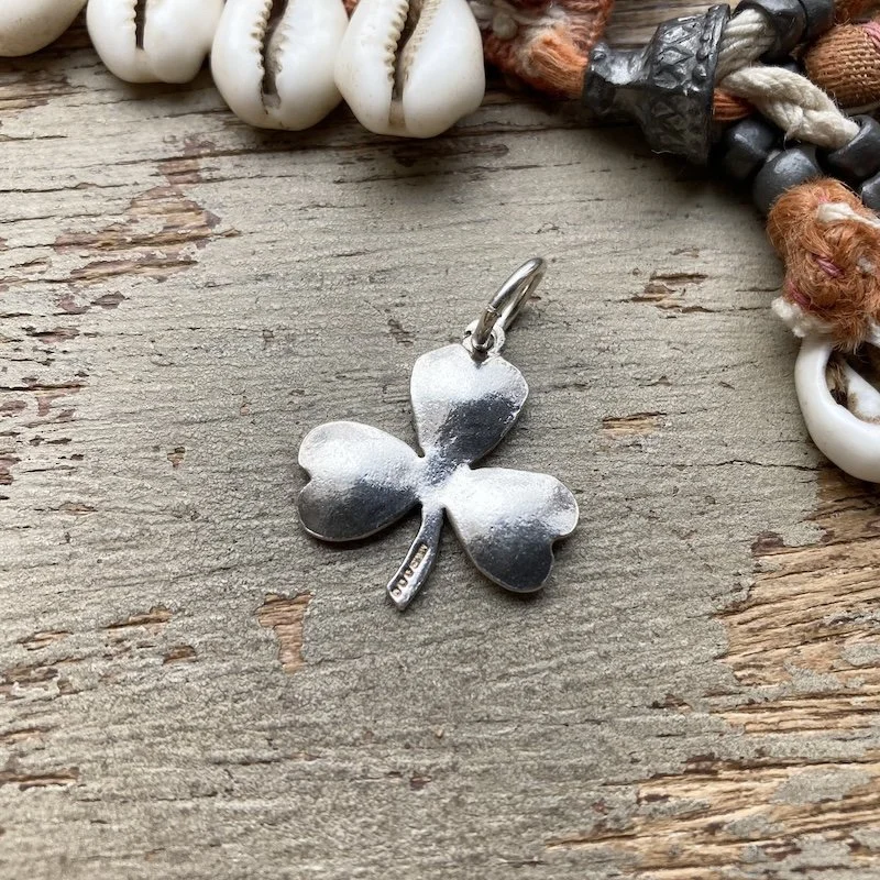 vintage sterling silver clover pendant 2.jpeg