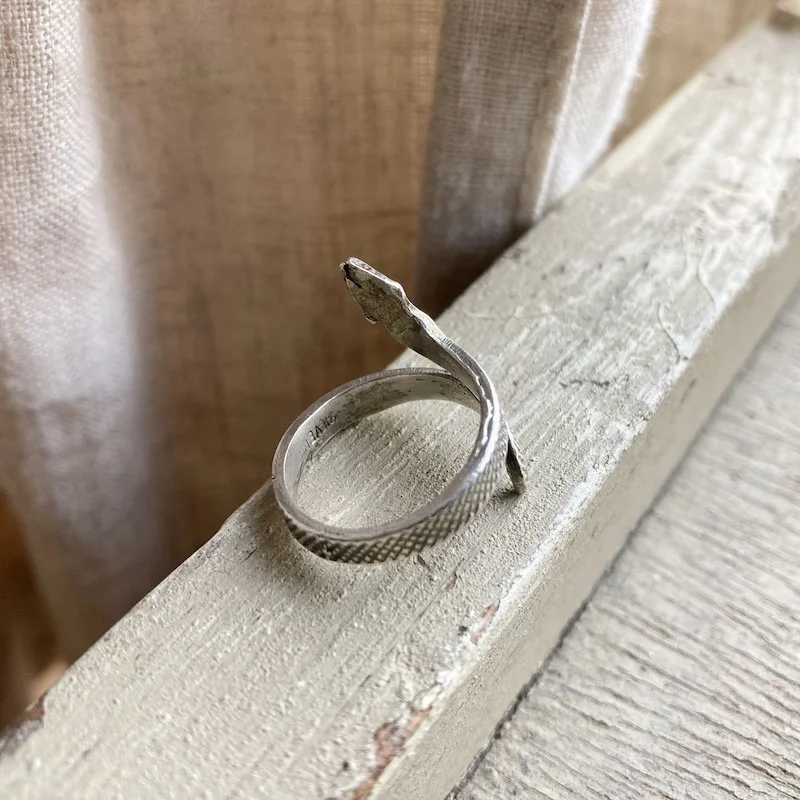vintage sterling silver snake ring 2.jpeg