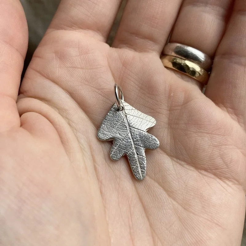sterling silver oak leaf pendant 2.jpeg