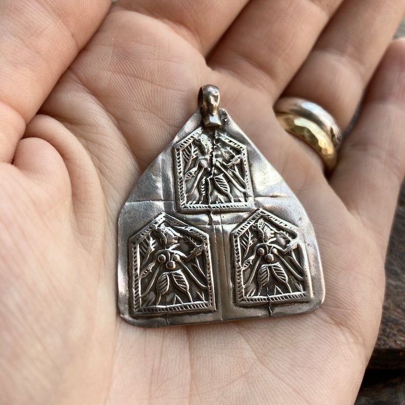 Beautiful Vintage Indian Sterling Silver Amulet Pendant